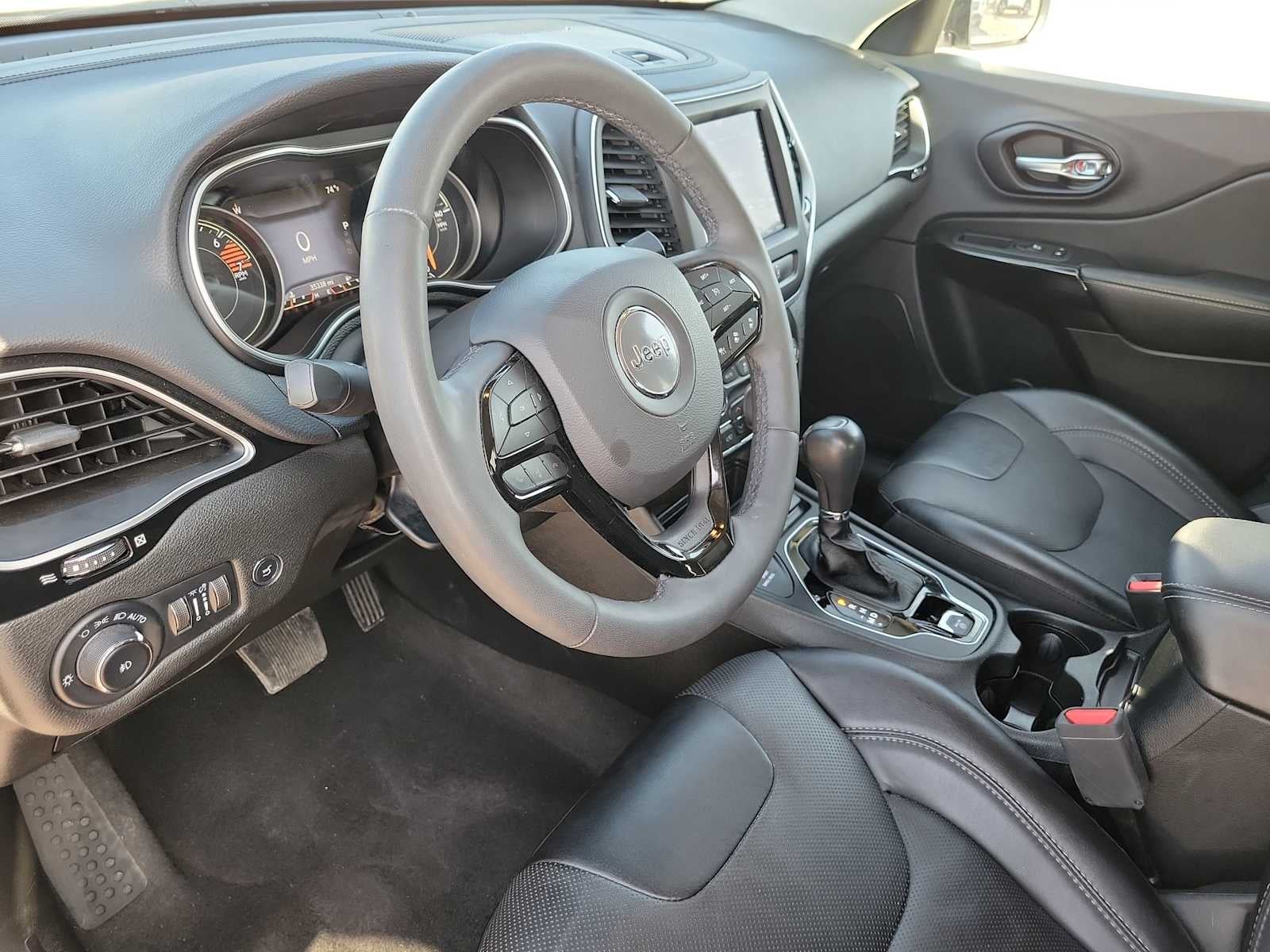 2023 Jeep Cherokee Altitude Lux