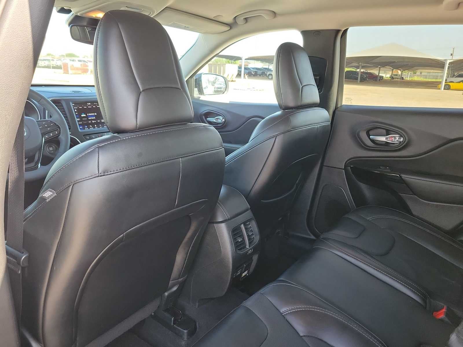 2023 Jeep Cherokee Altitude Lux