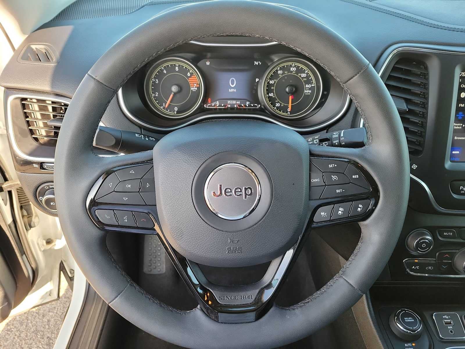 2023 Jeep Cherokee Altitude Lux