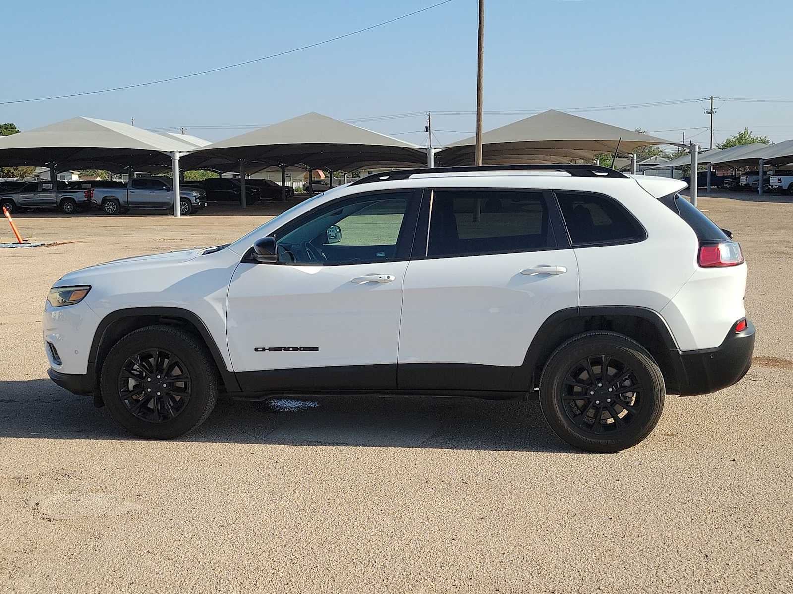 2023 Jeep Cherokee Altitude Lux