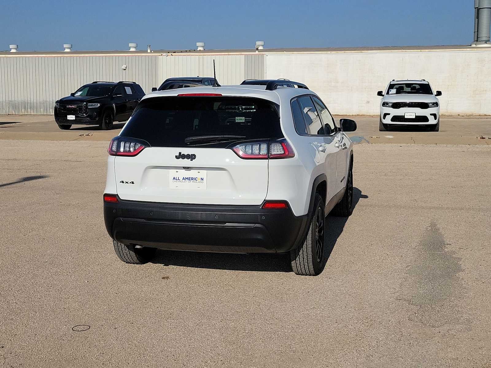 2023 Jeep Cherokee Altitude Lux