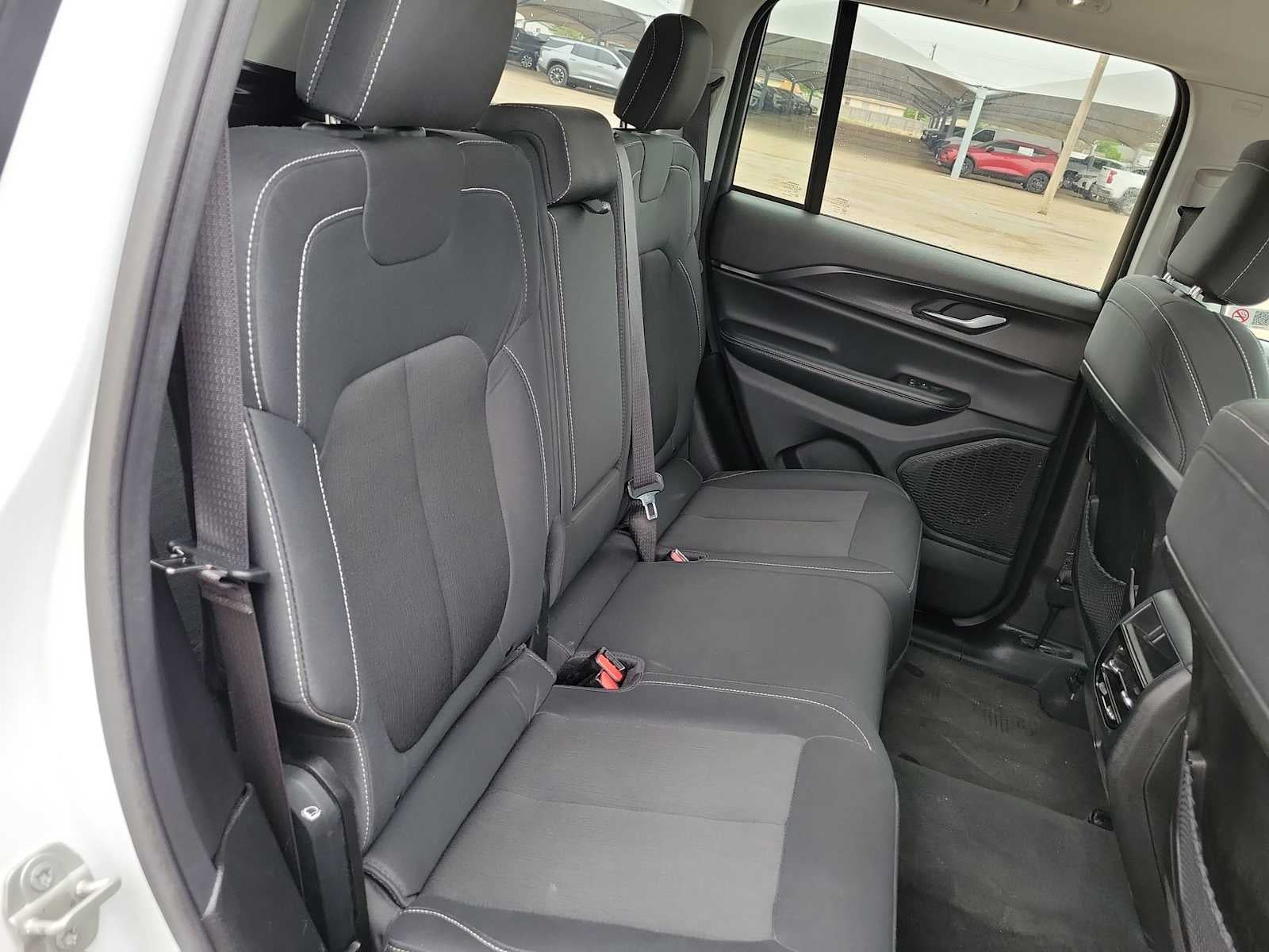 2024 Jeep Grand Cherokee Laredo