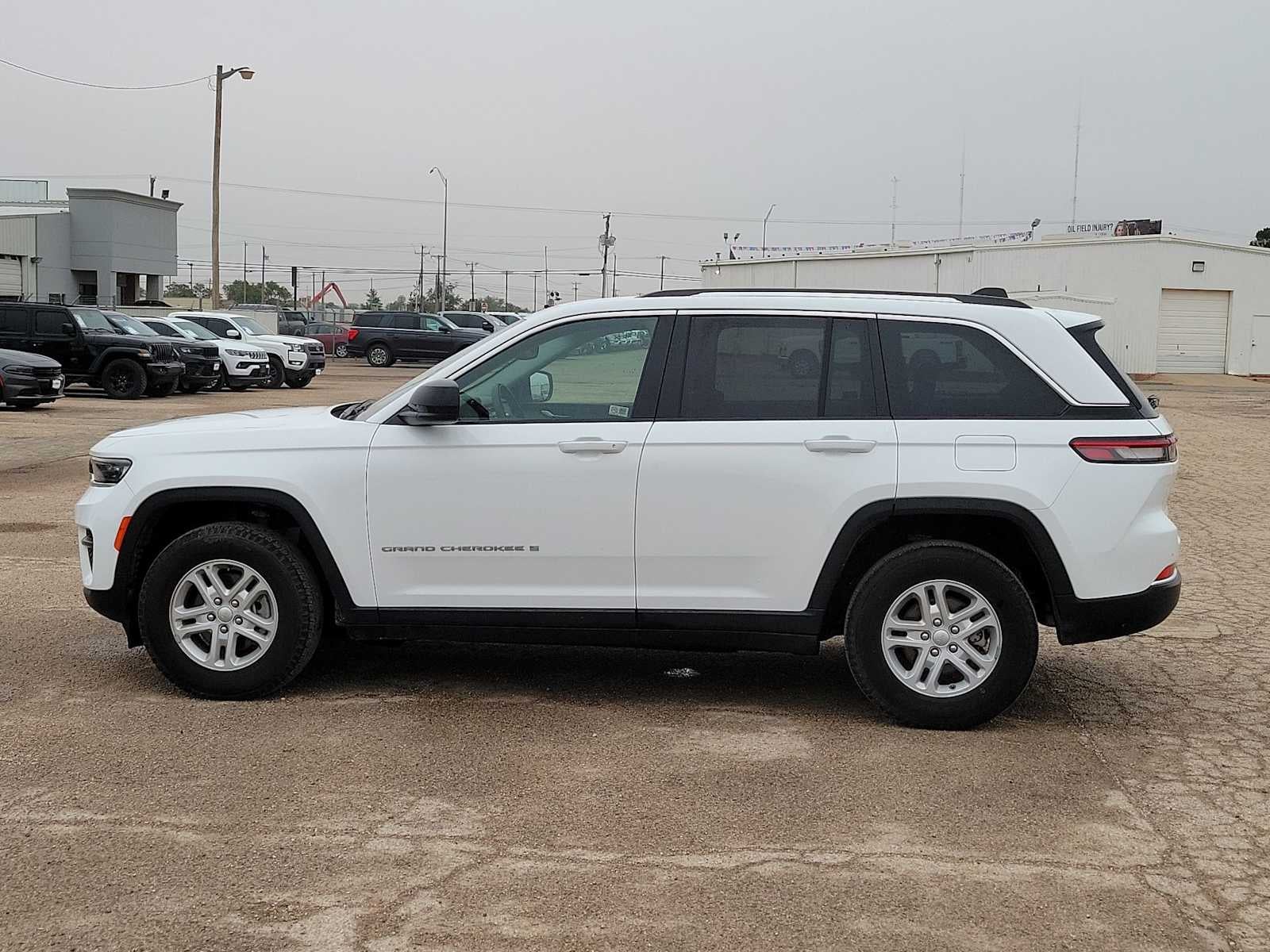 2024 Jeep Grand Cherokee Laredo