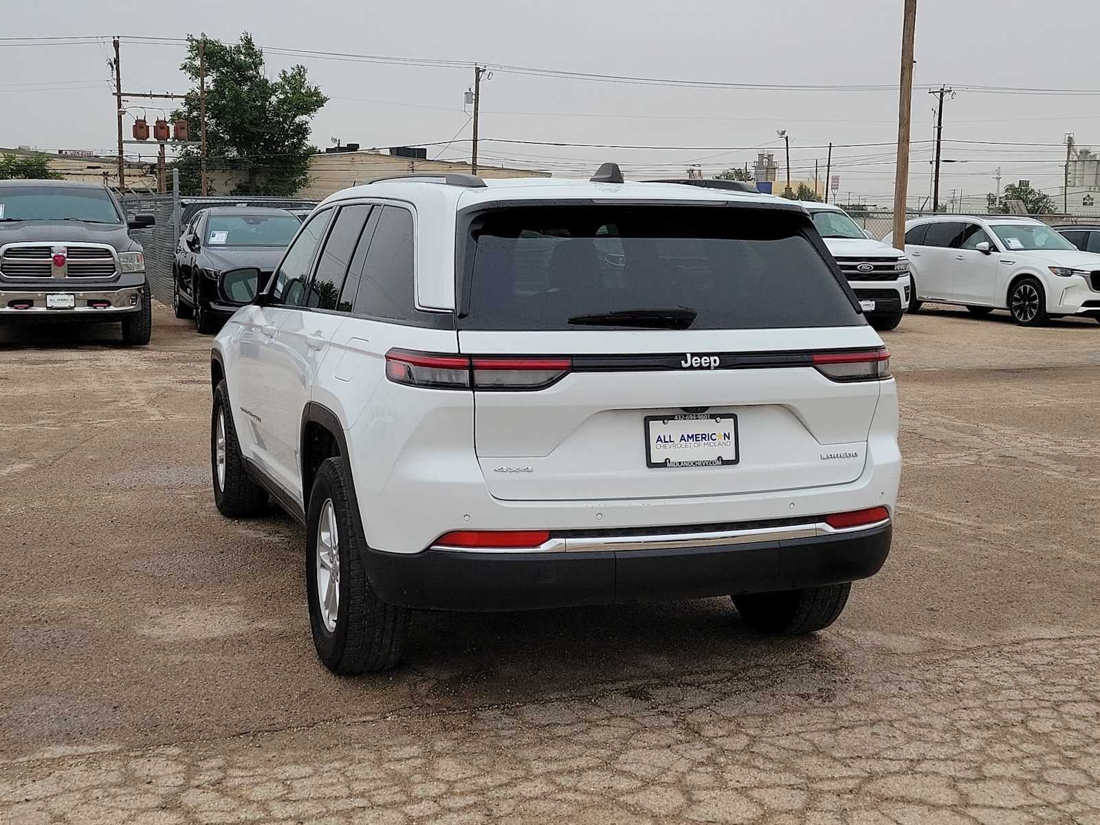 2024 Jeep Grand Cherokee Laredo
