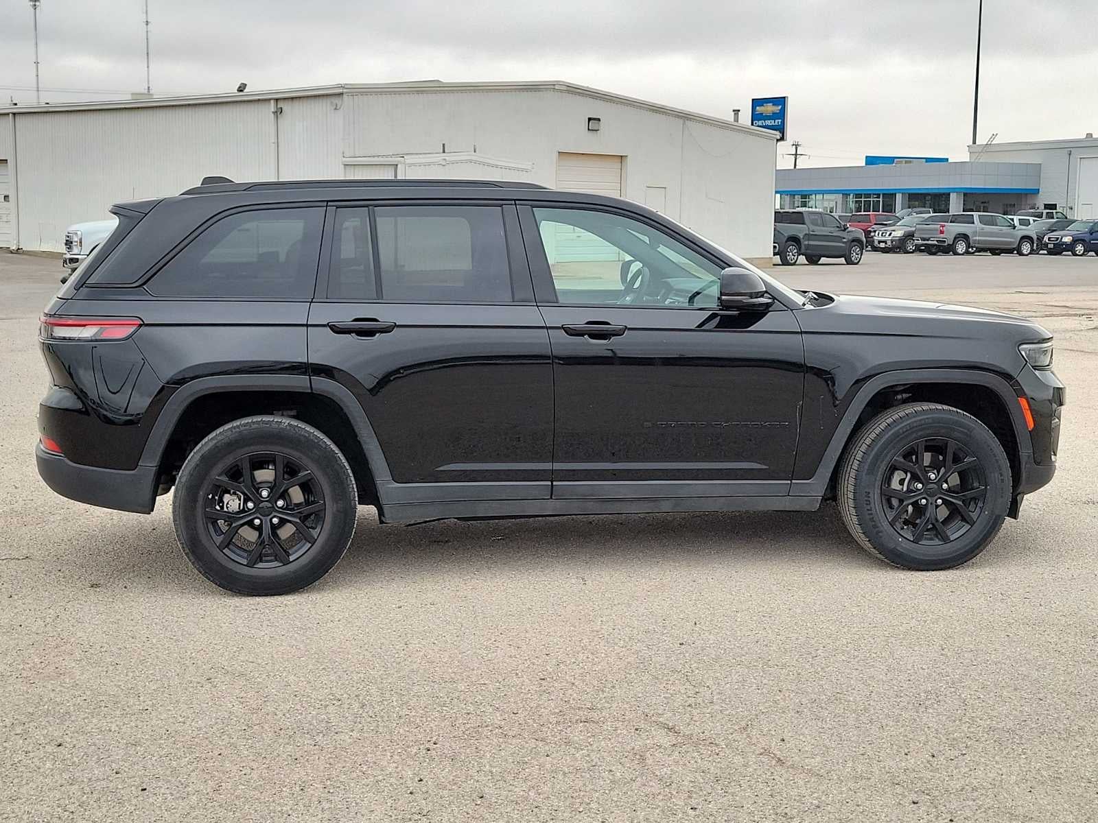 2024 Jeep Grand Cherokee Altitude