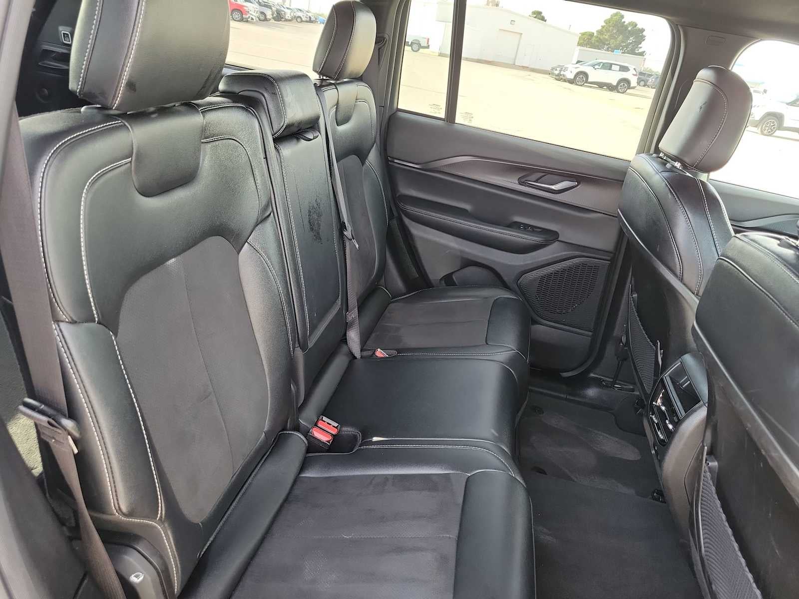2024 Jeep Grand Cherokee Altitude