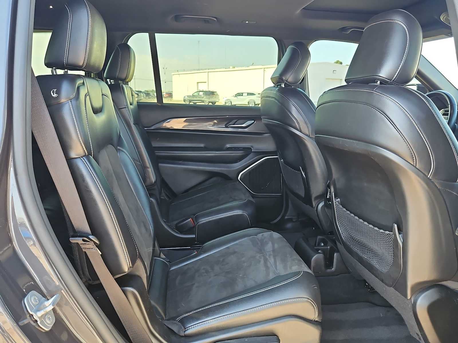 2022 Jeep Grand Cherokee L Altitude