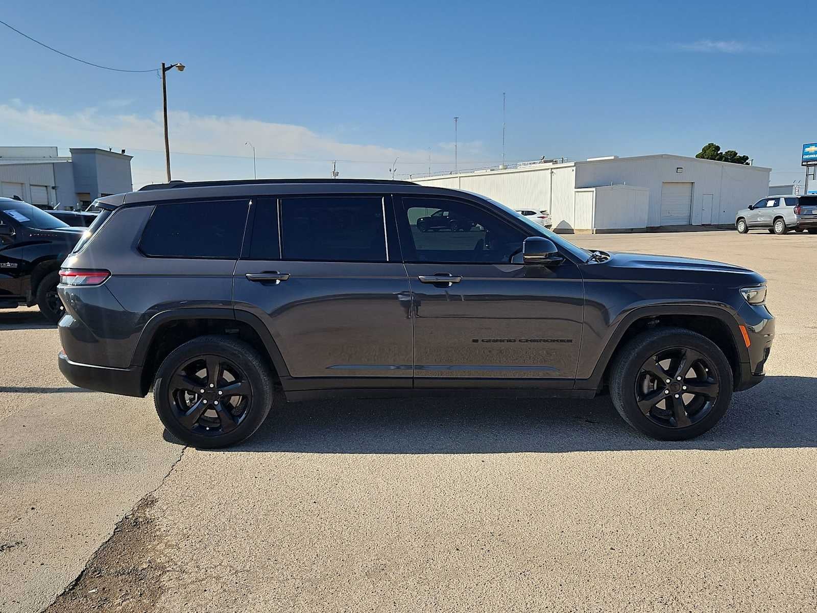 2022 Jeep Grand Cherokee L Altitude