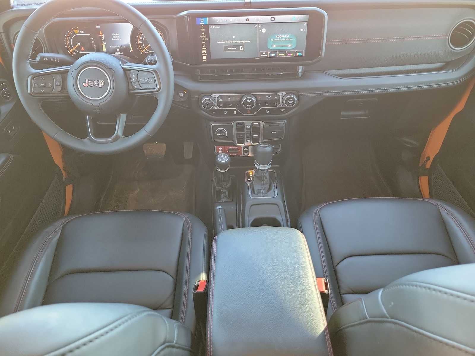 2025 Jeep Wrangler Rubicon X