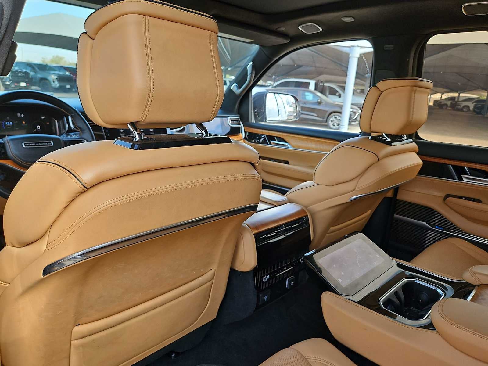 2023 Jeep Grand Wagoneer Series III