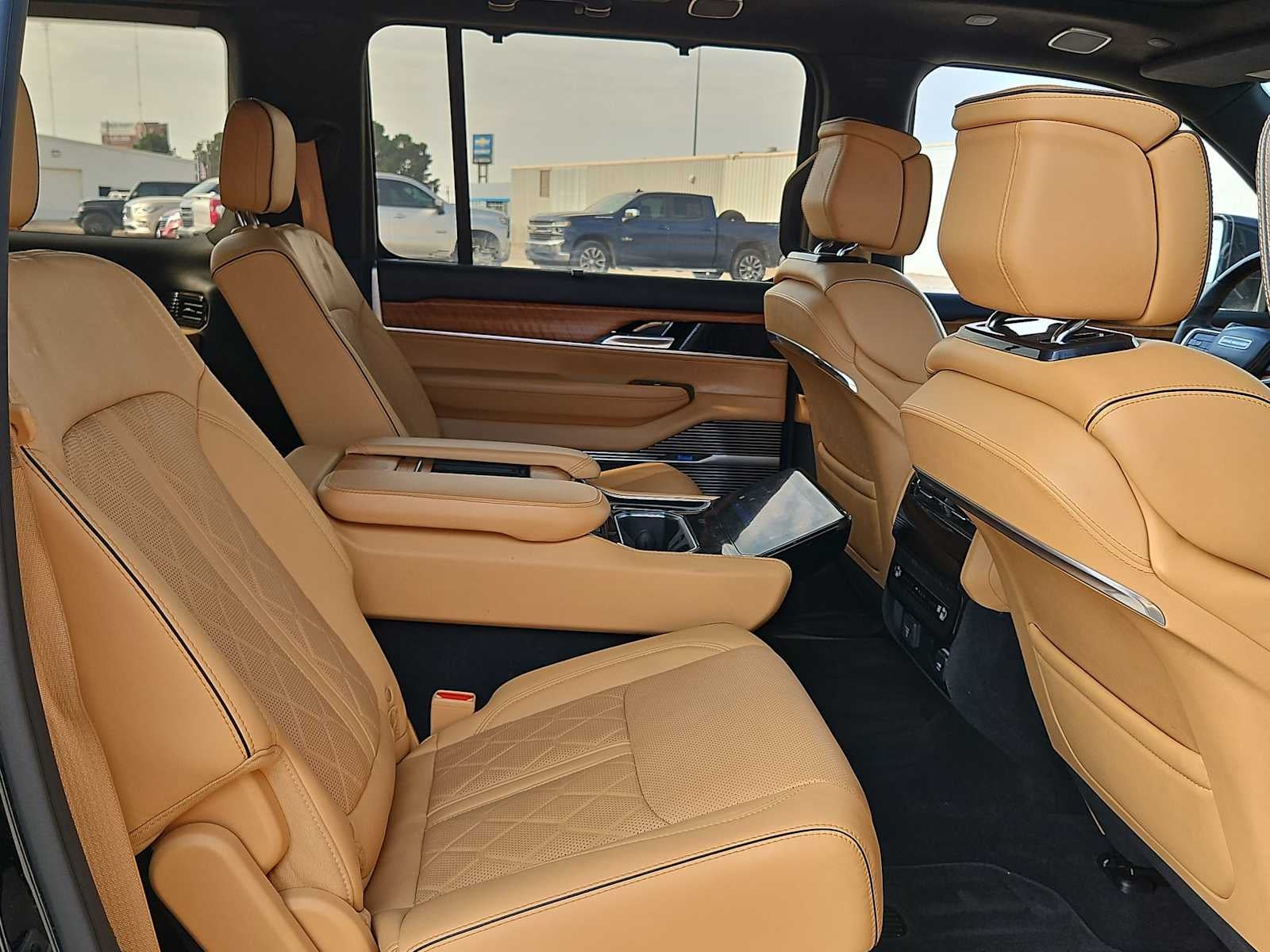 2023 Jeep Grand Wagoneer Series III