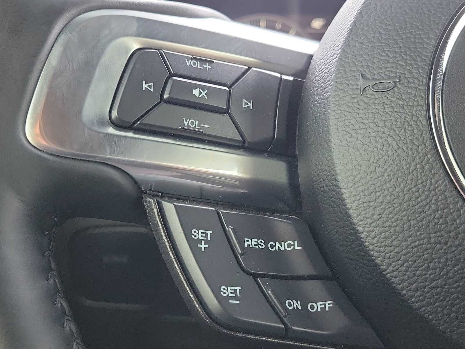 2023 Ford Mustang Mach 1