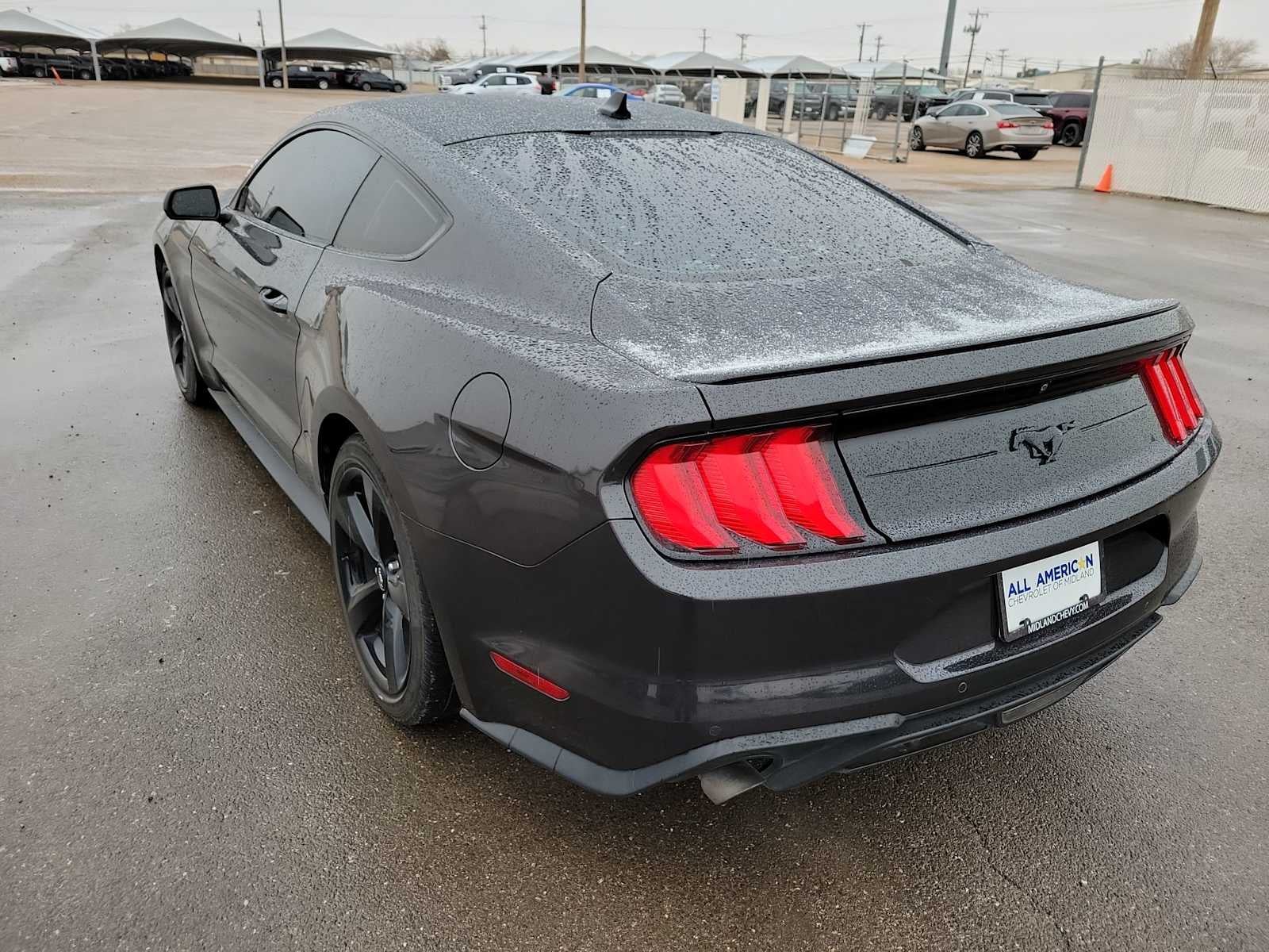 2022 Ford Mustang EcoBoost