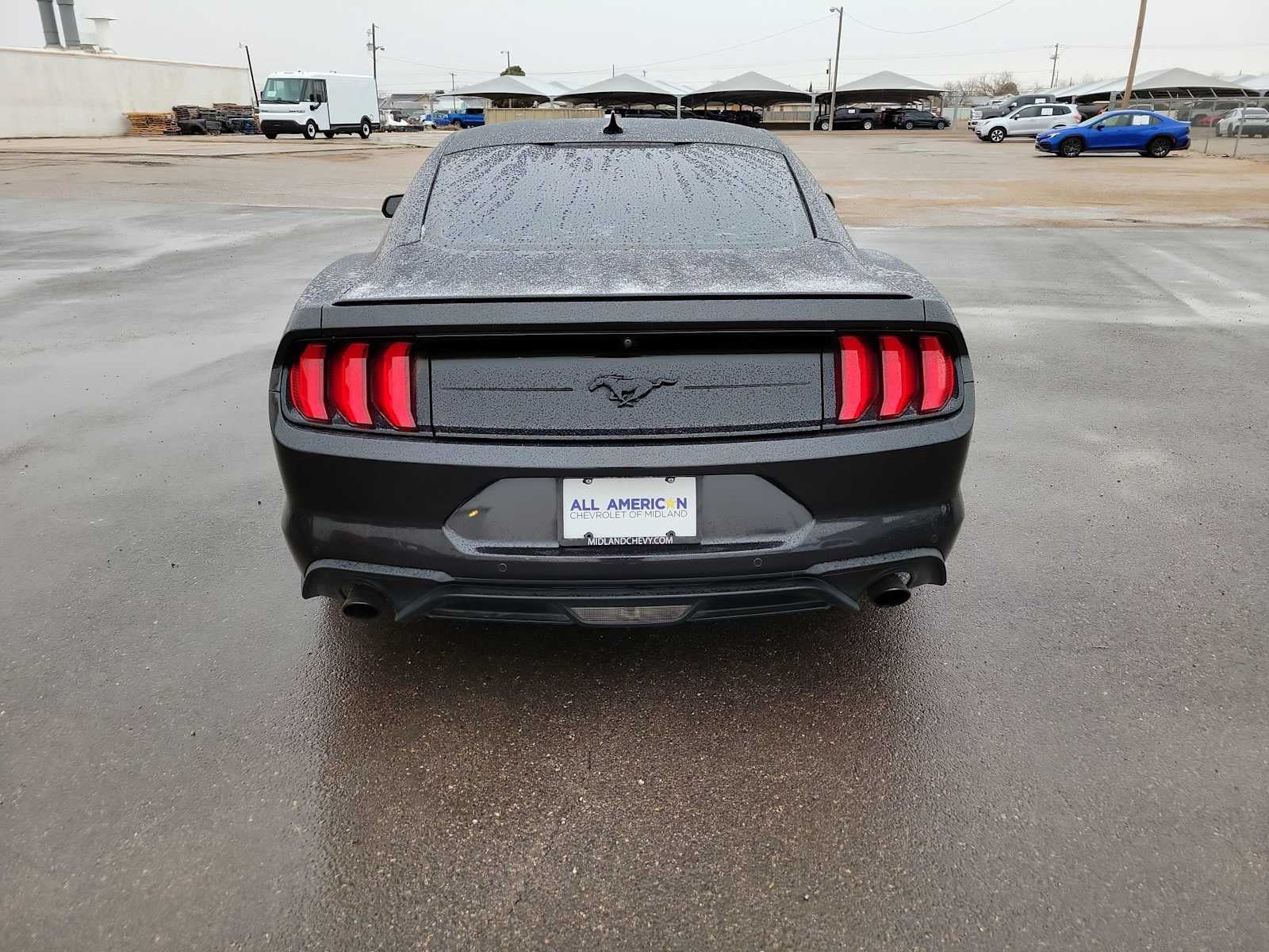 2022 Ford Mustang EcoBoost