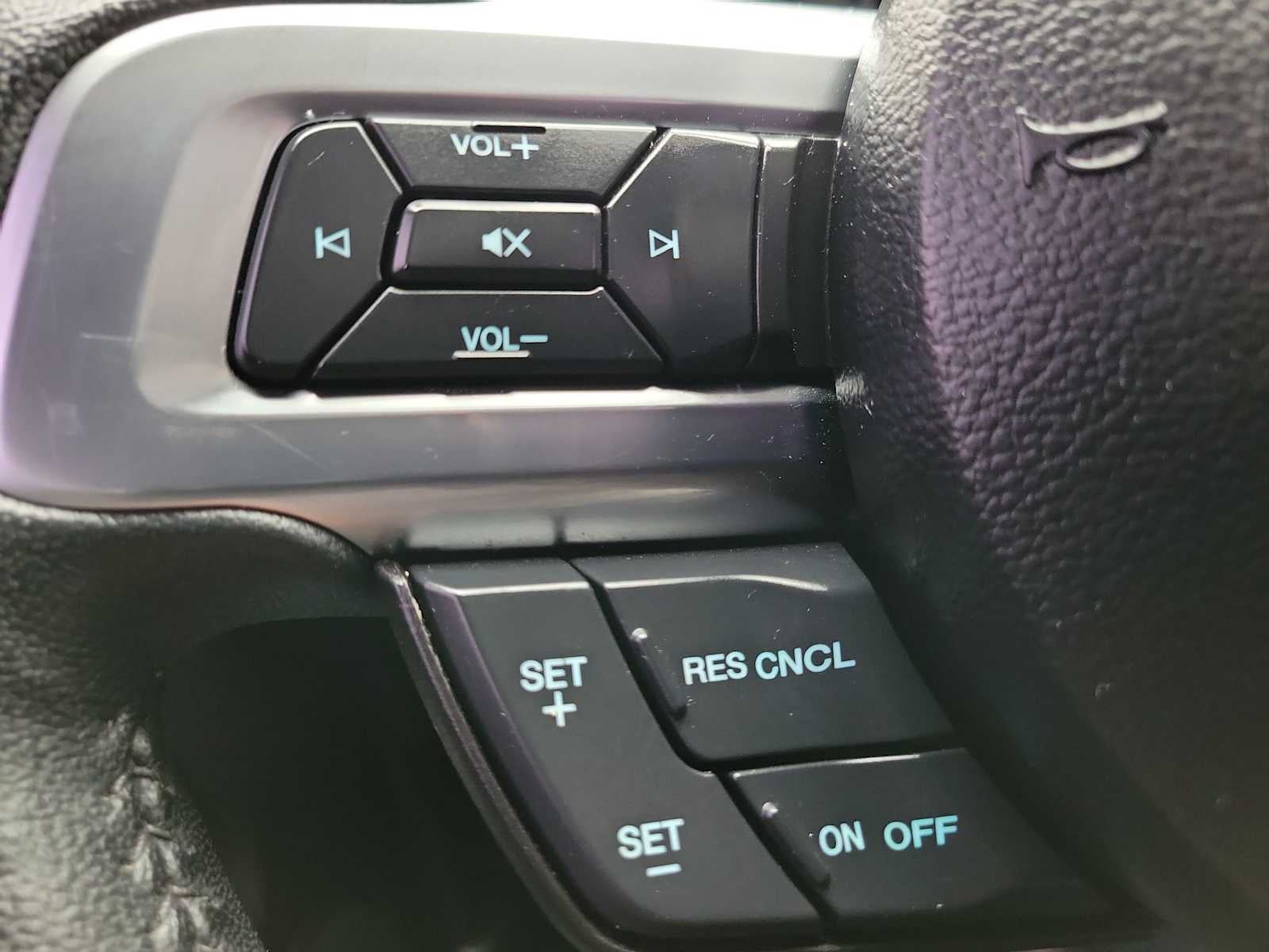 2022 Ford Mustang EcoBoost