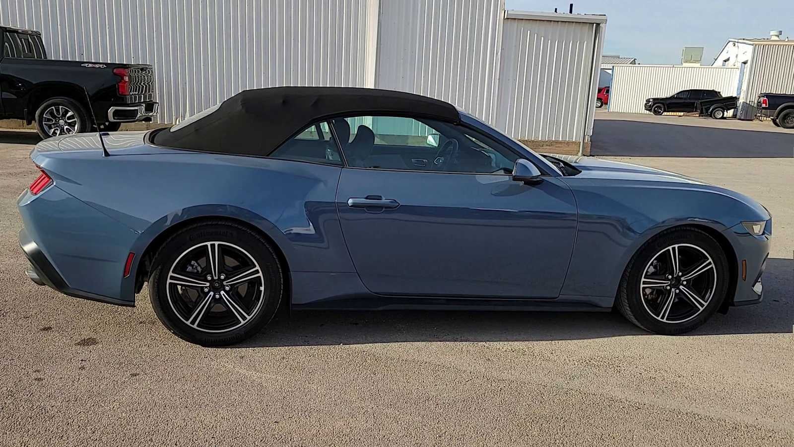 2025 Ford Mustang EcoBoost