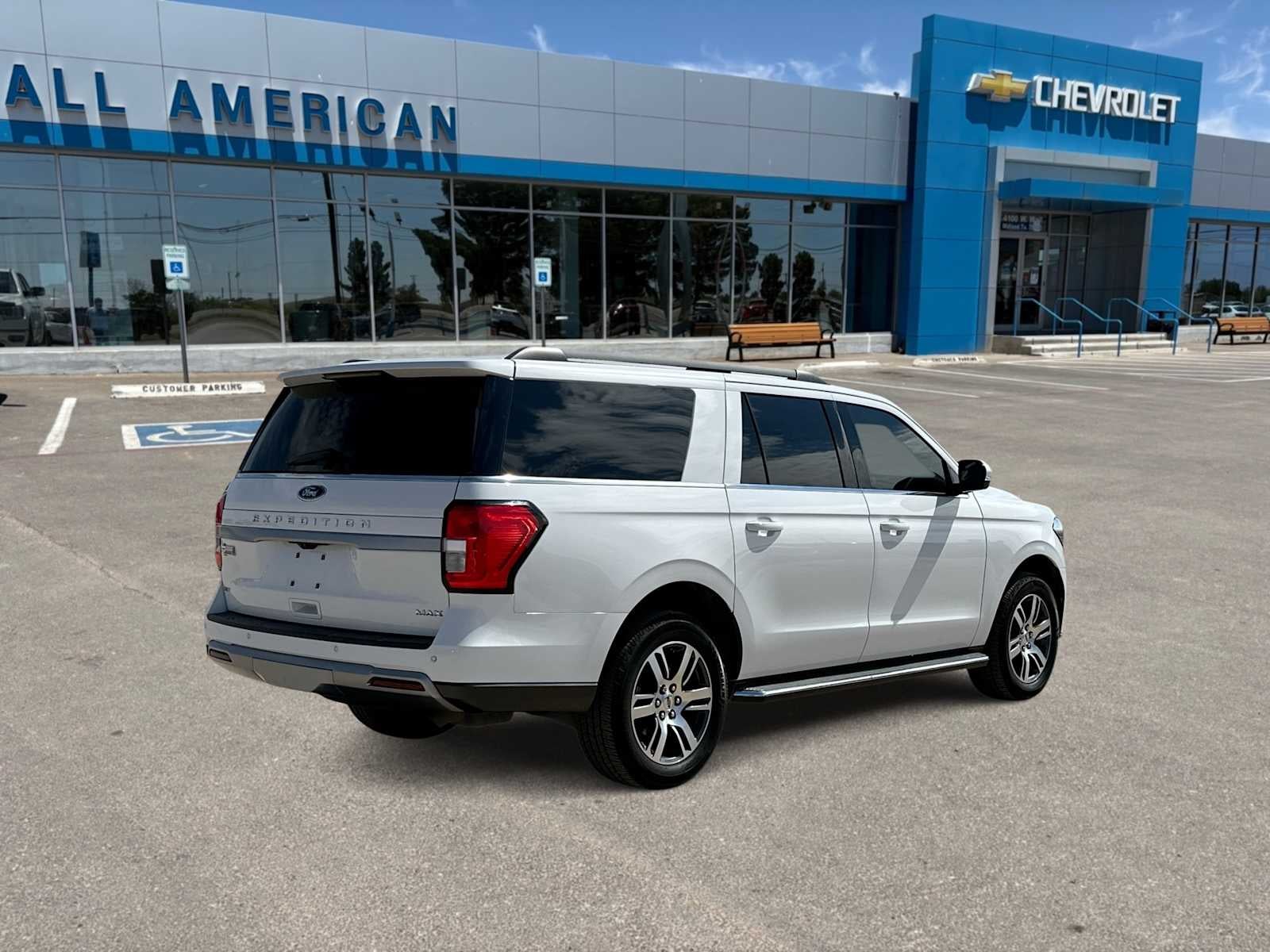 2022 Ford Expedition Max XLT
