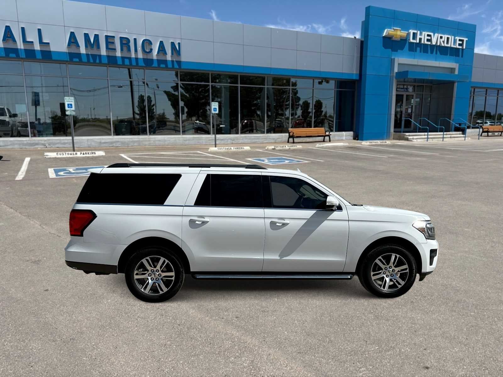2022 Ford Expedition Max XLT