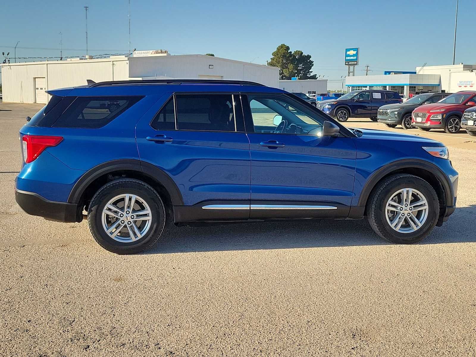 2023 Ford Explorer XLT