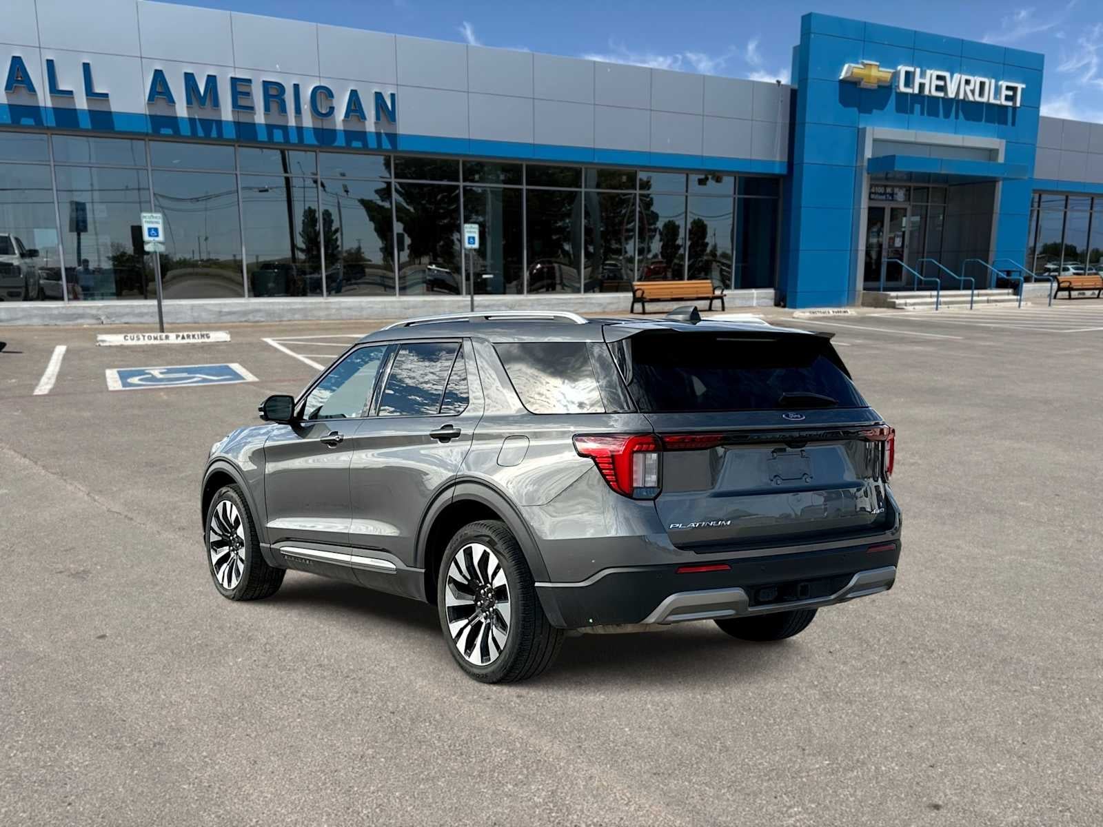 2025 Ford Explorer Platinum