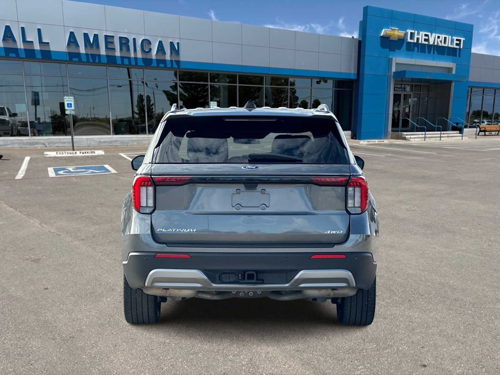 2025 Ford Explorer Platinum