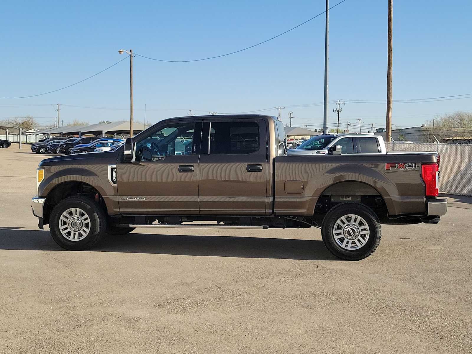 2017 Ford Super Duty F-250 SRW Lariat