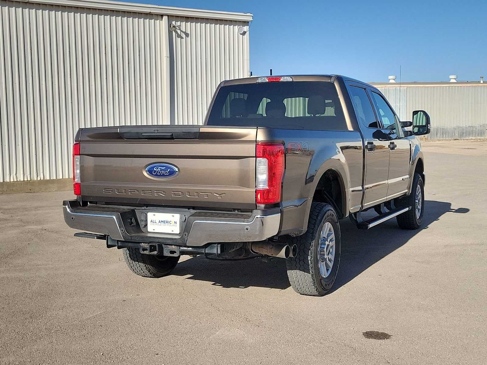 2017 Ford Super Duty F-250 SRW Lariat