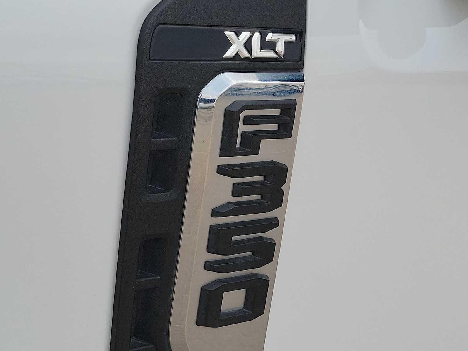 2024 Ford Super Duty F-350 SRW XL