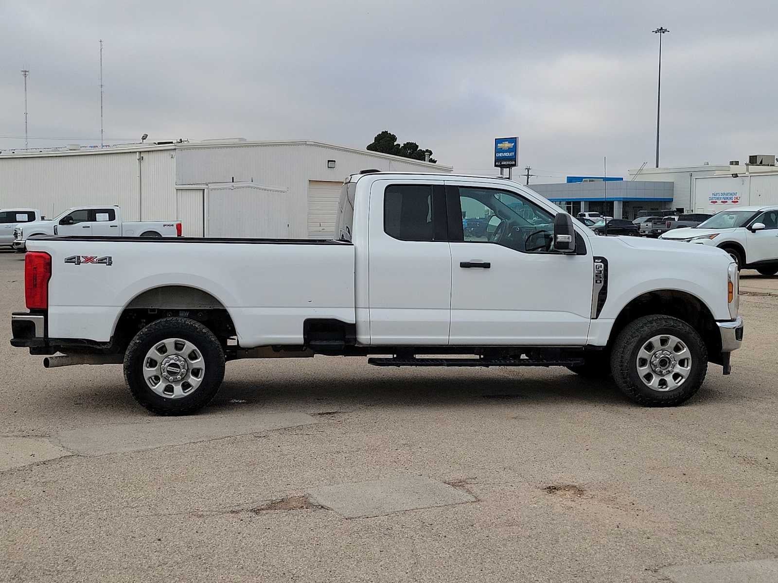 2024 Ford Super Duty F-350 SRW XL