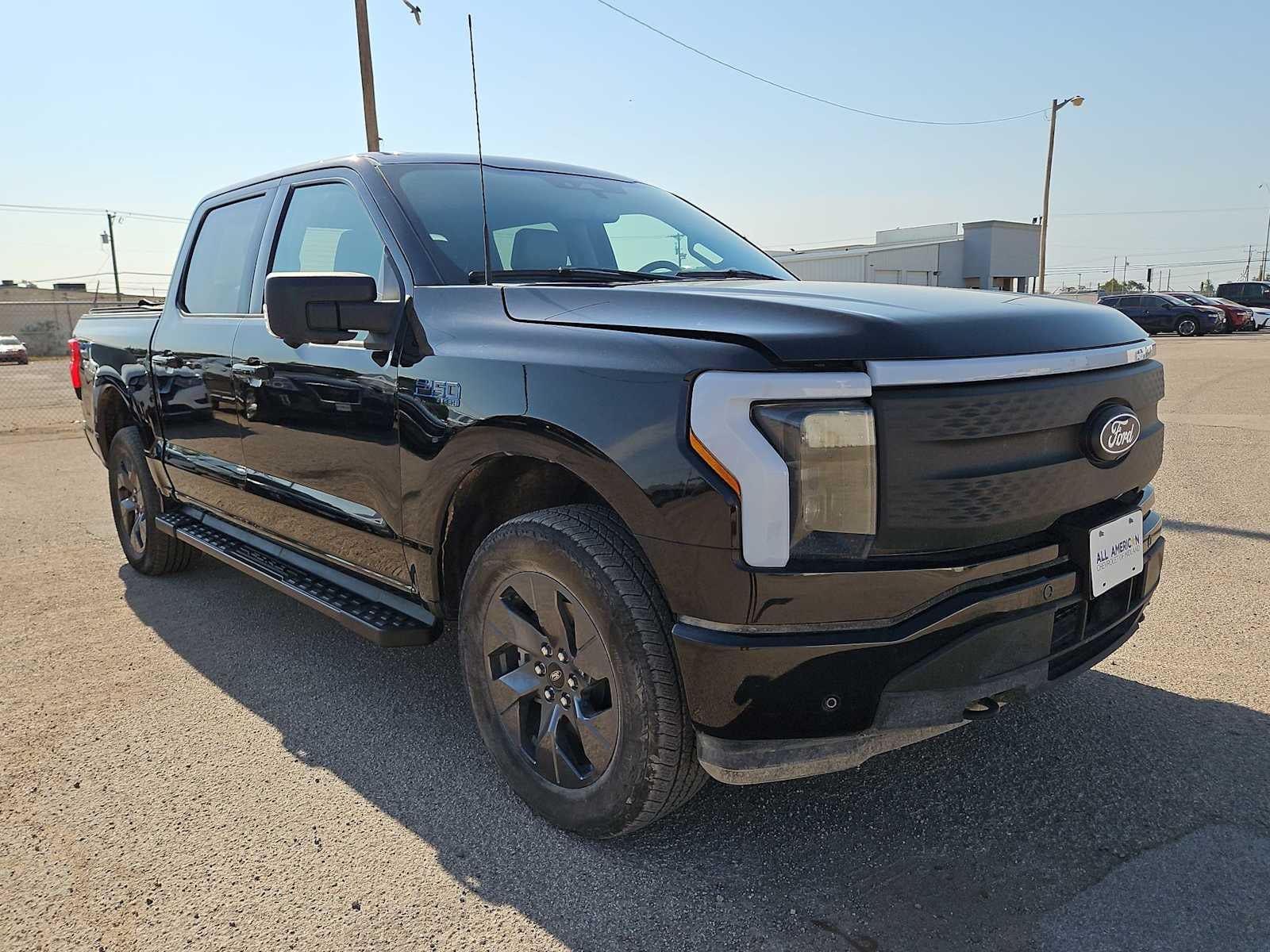 2025 Ford F-150 Lightning Flash