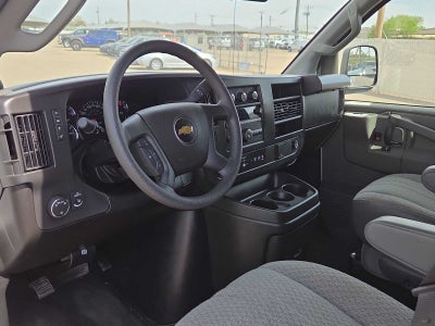 2025 Chevrolet Express Passenger 1LS