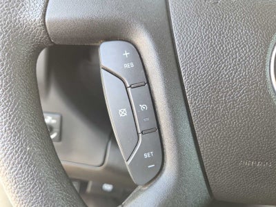 2025 Chevrolet Express Passenger 1LS