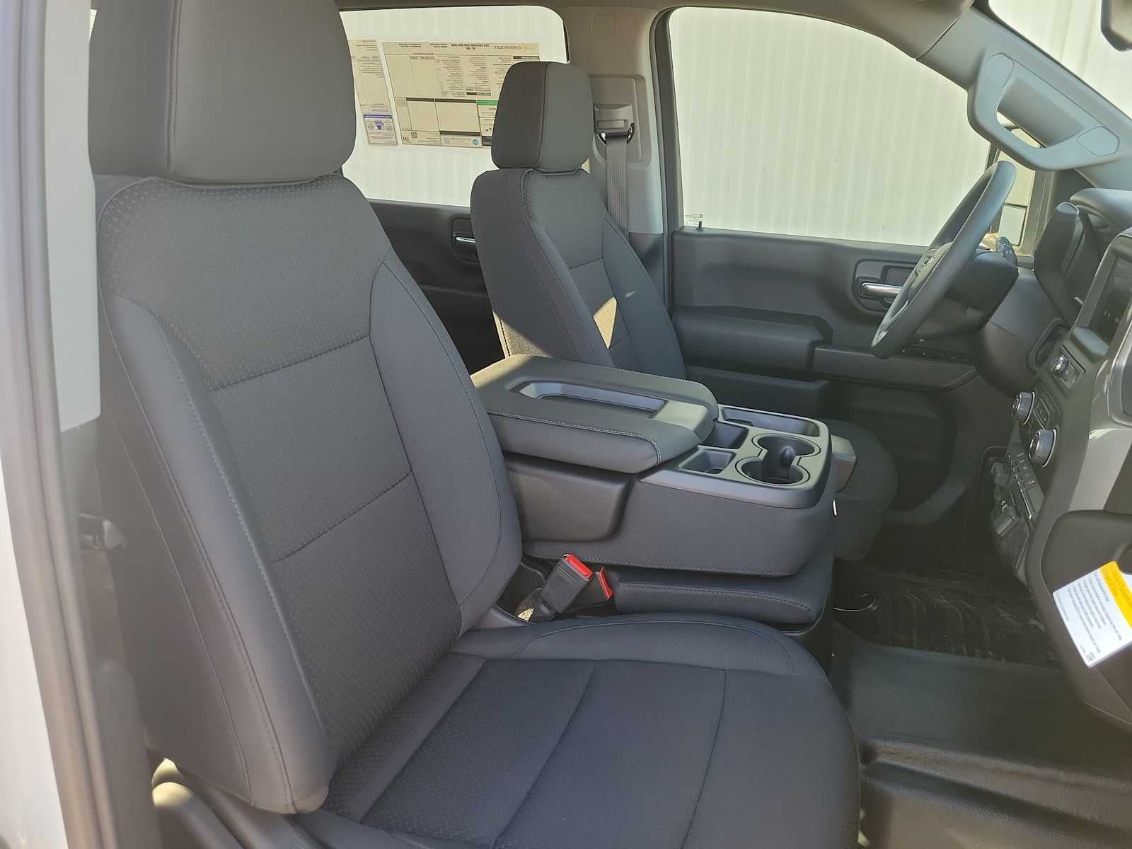 2026 Chevrolet Silverado 3500 HD WT DRW