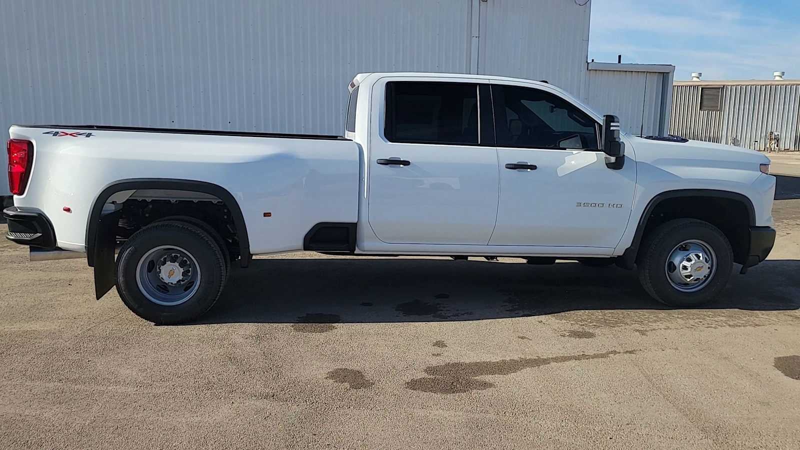 2026 Chevrolet Silverado 3500 HD WT DRW