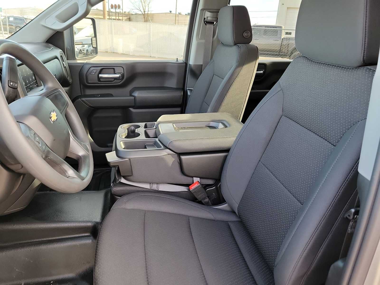 2026 Chevrolet Silverado 3500 HD WT DRW