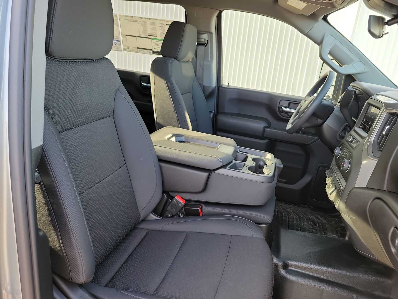 2026 Chevrolet Silverado 3500 HD WT DRW