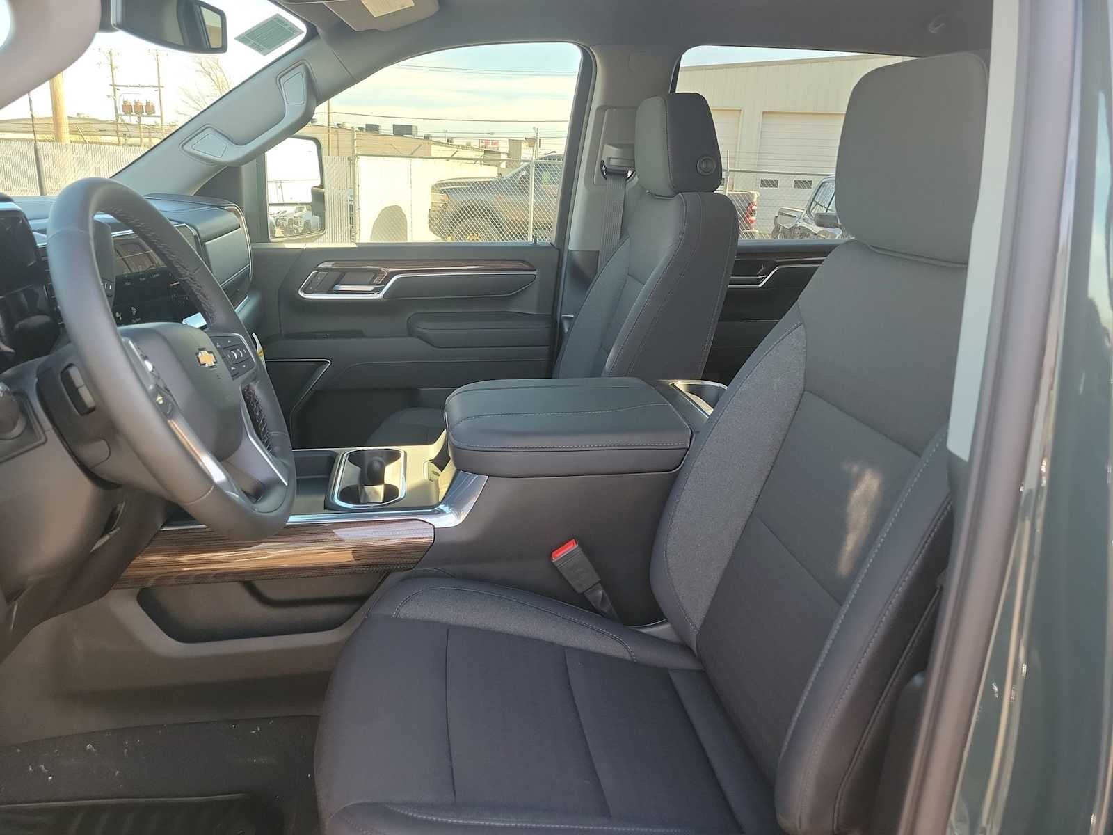 2026 Chevrolet Silverado 3500 HD LT DRW