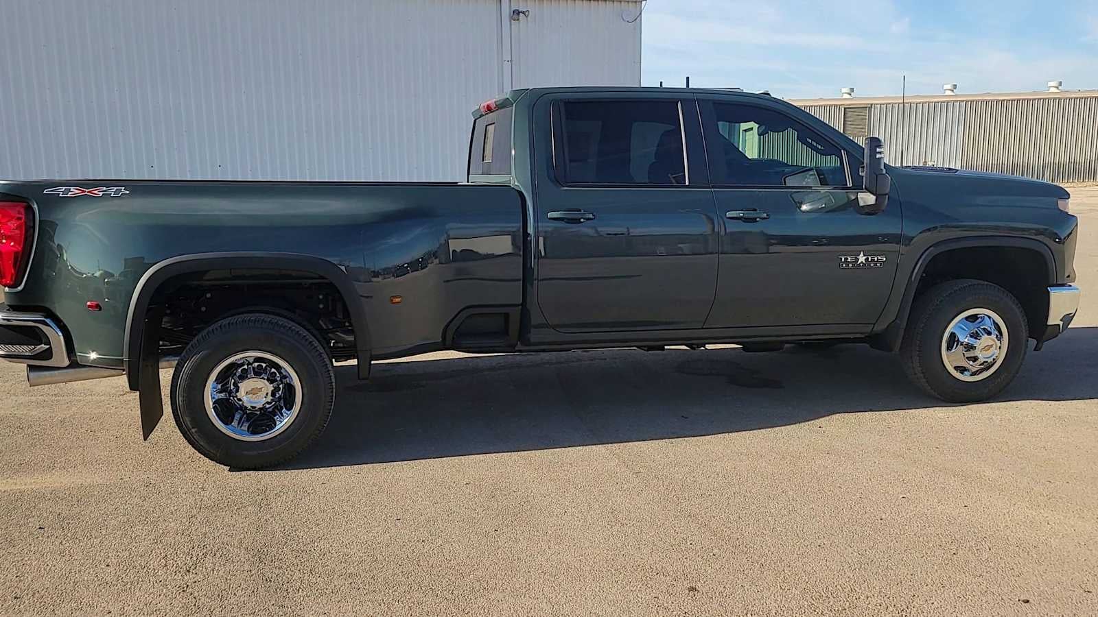 2026 Chevrolet Silverado 3500 HD LT DRW