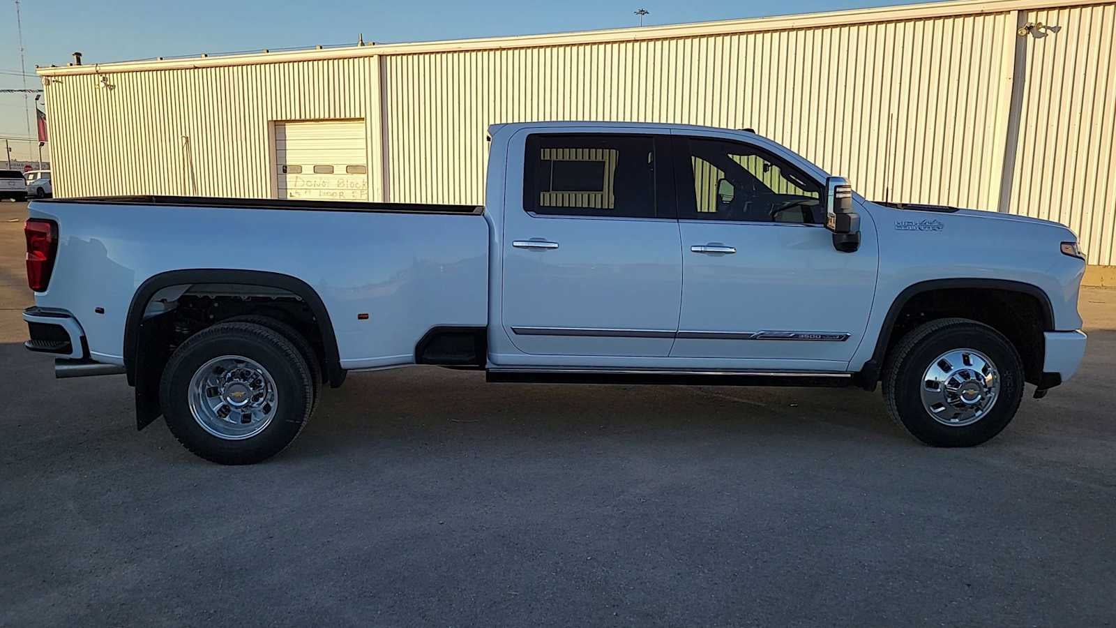 2026 Chevrolet Silverado 3500 HD High Country