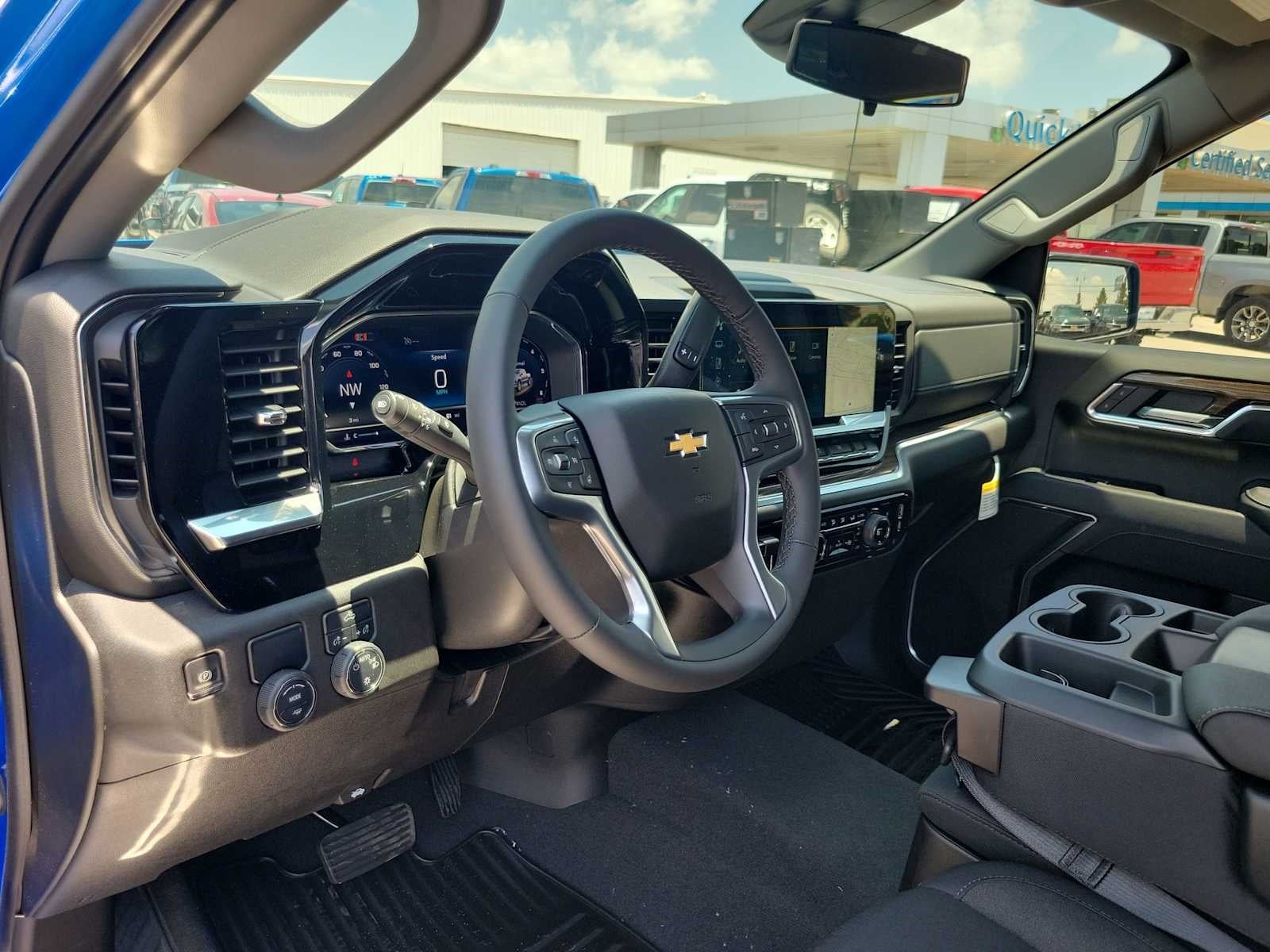 2025 Chevrolet Silverado 1500 LT