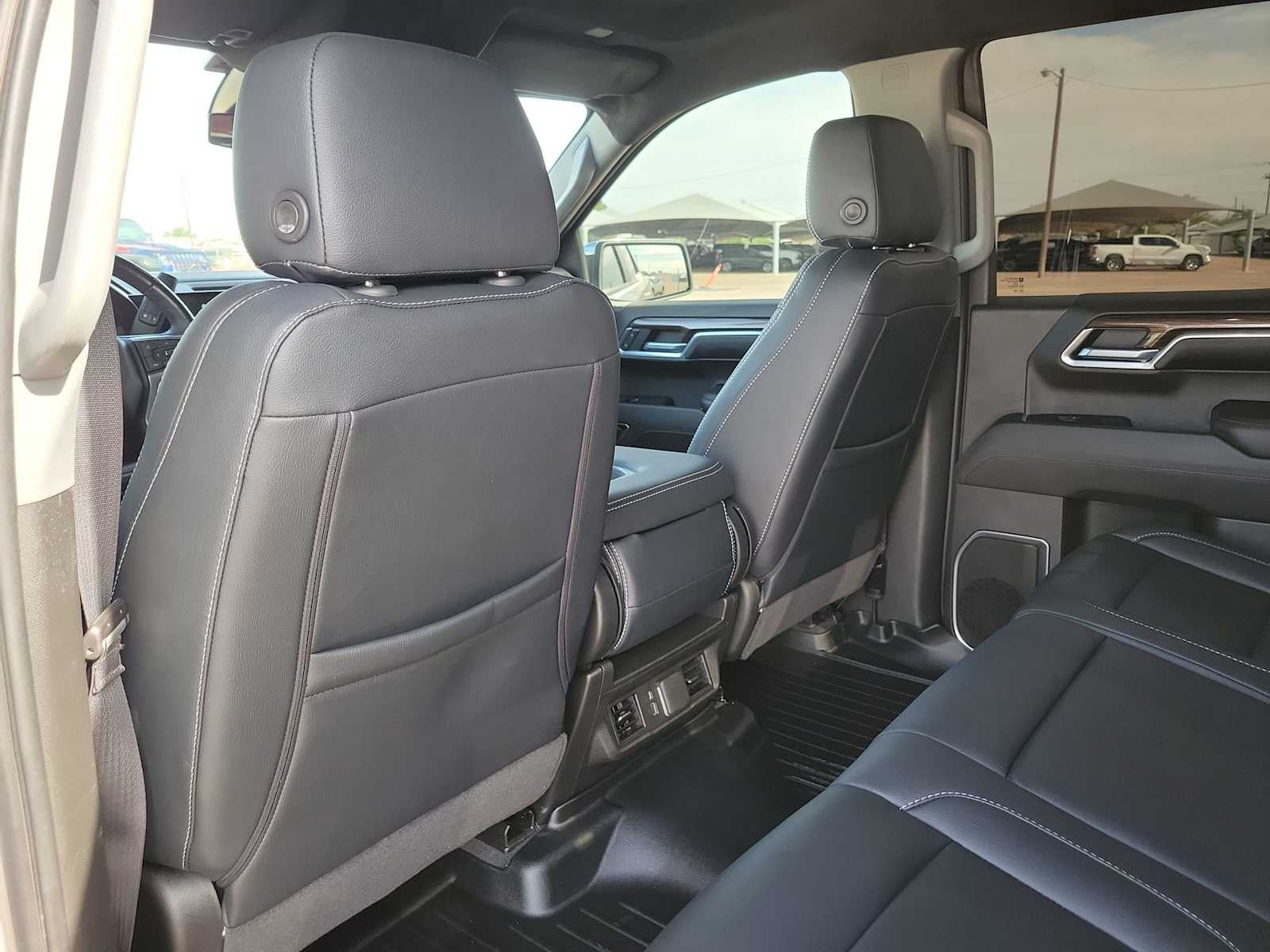 2022 Chevrolet Silverado 1500 LT (2FL)