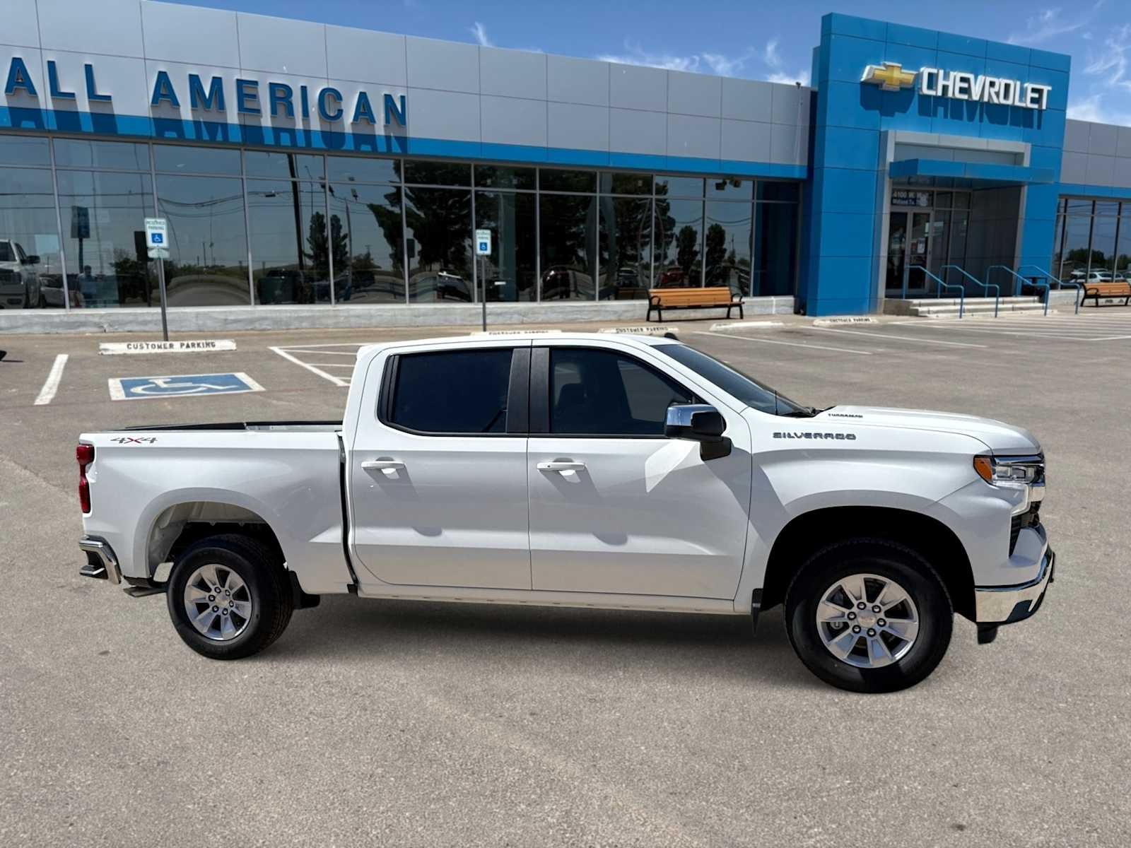 2026 Chevrolet Silverado 1500 LT