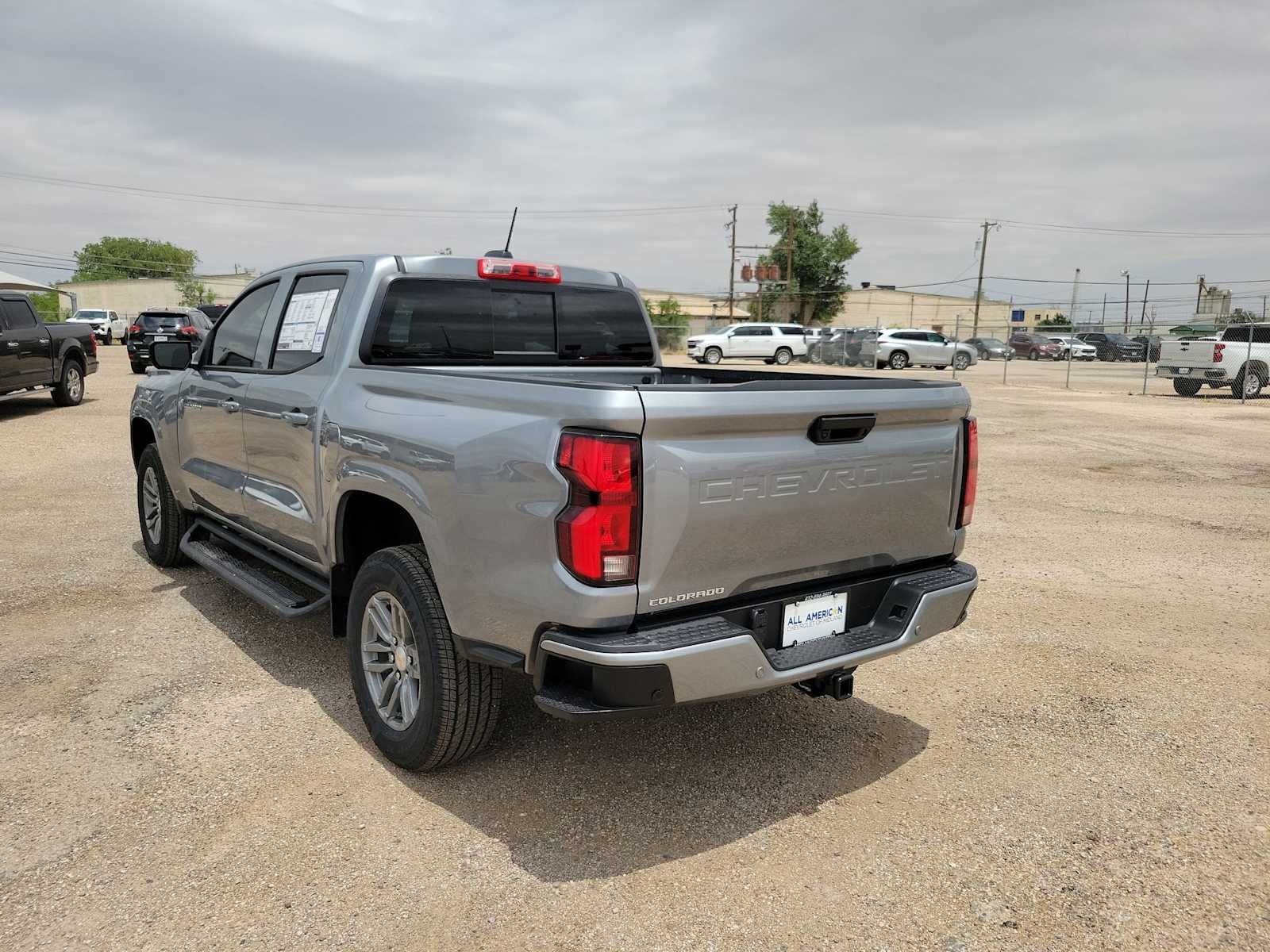 2025 Chevrolet Colorado WT/LT