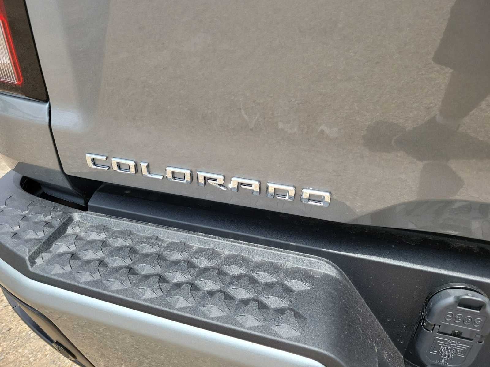 2025 Chevrolet Colorado WT/LT