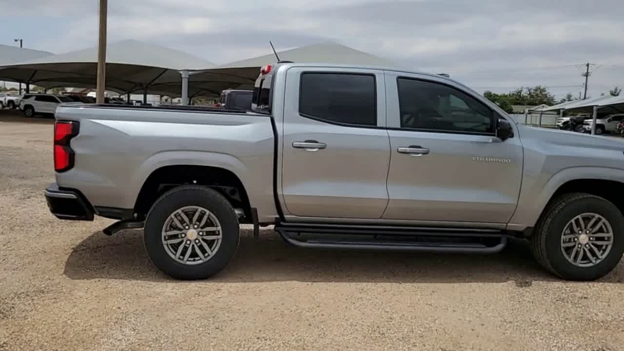 2025 Chevrolet Colorado WT/LT
