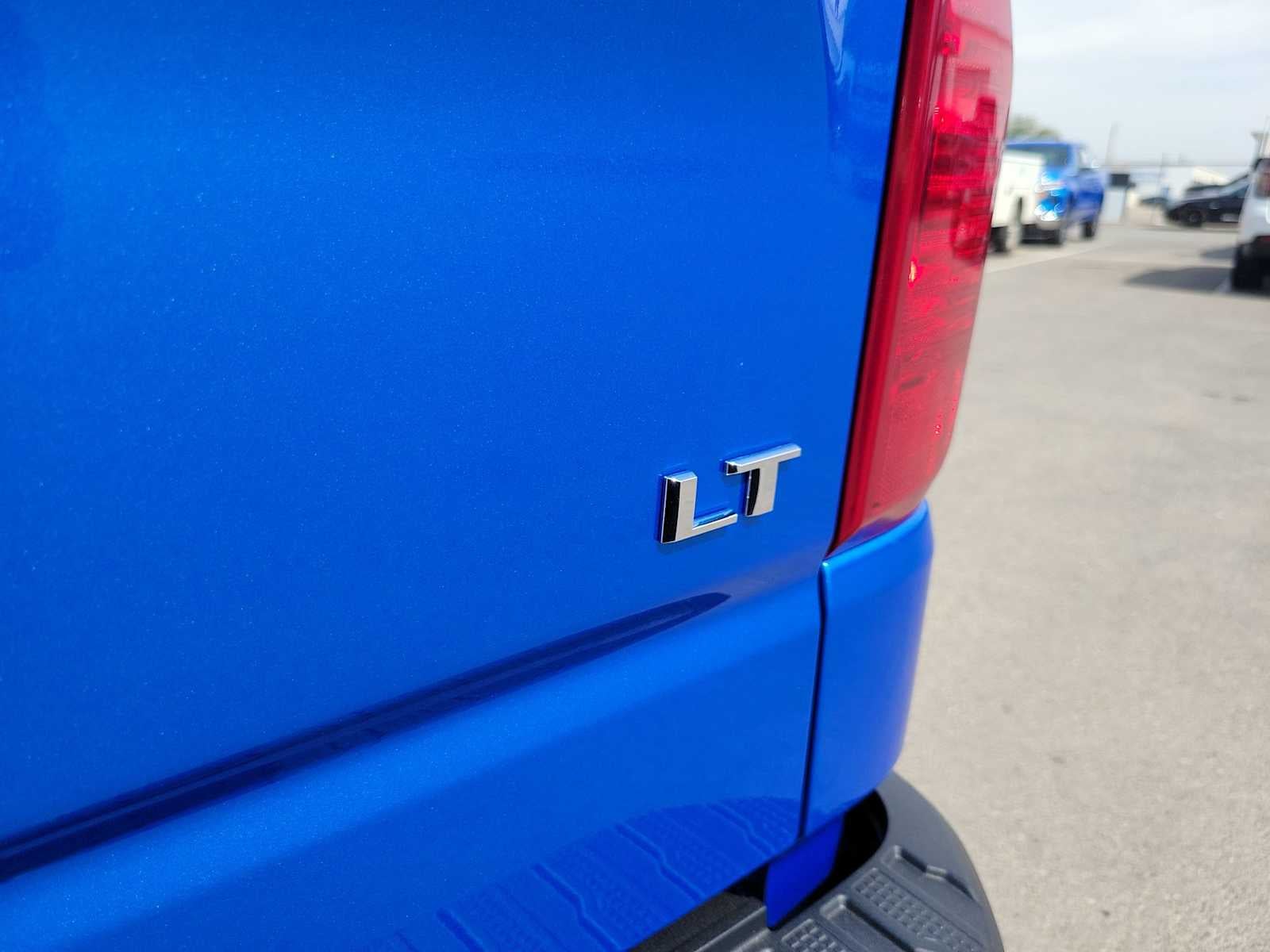 2025 Chevrolet Silverado 1500 LT