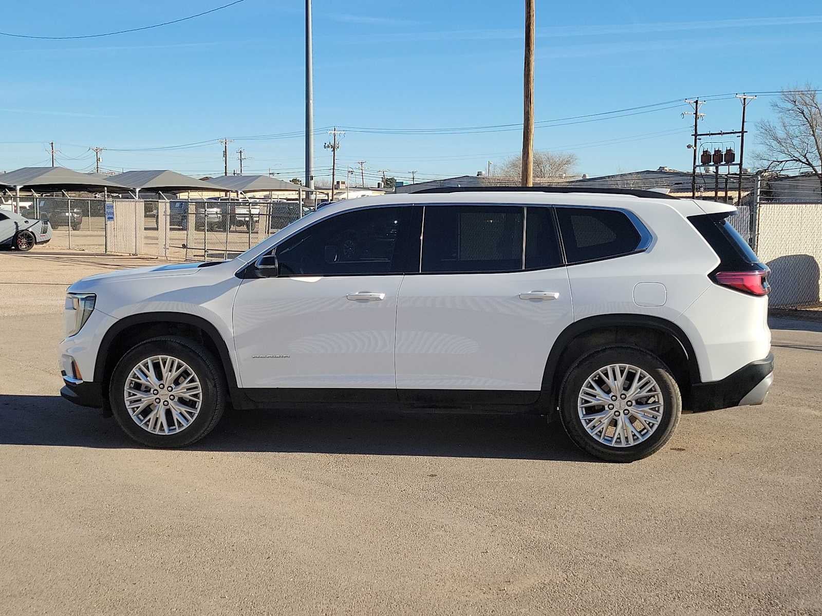 2024 GMC Acadia Elevation