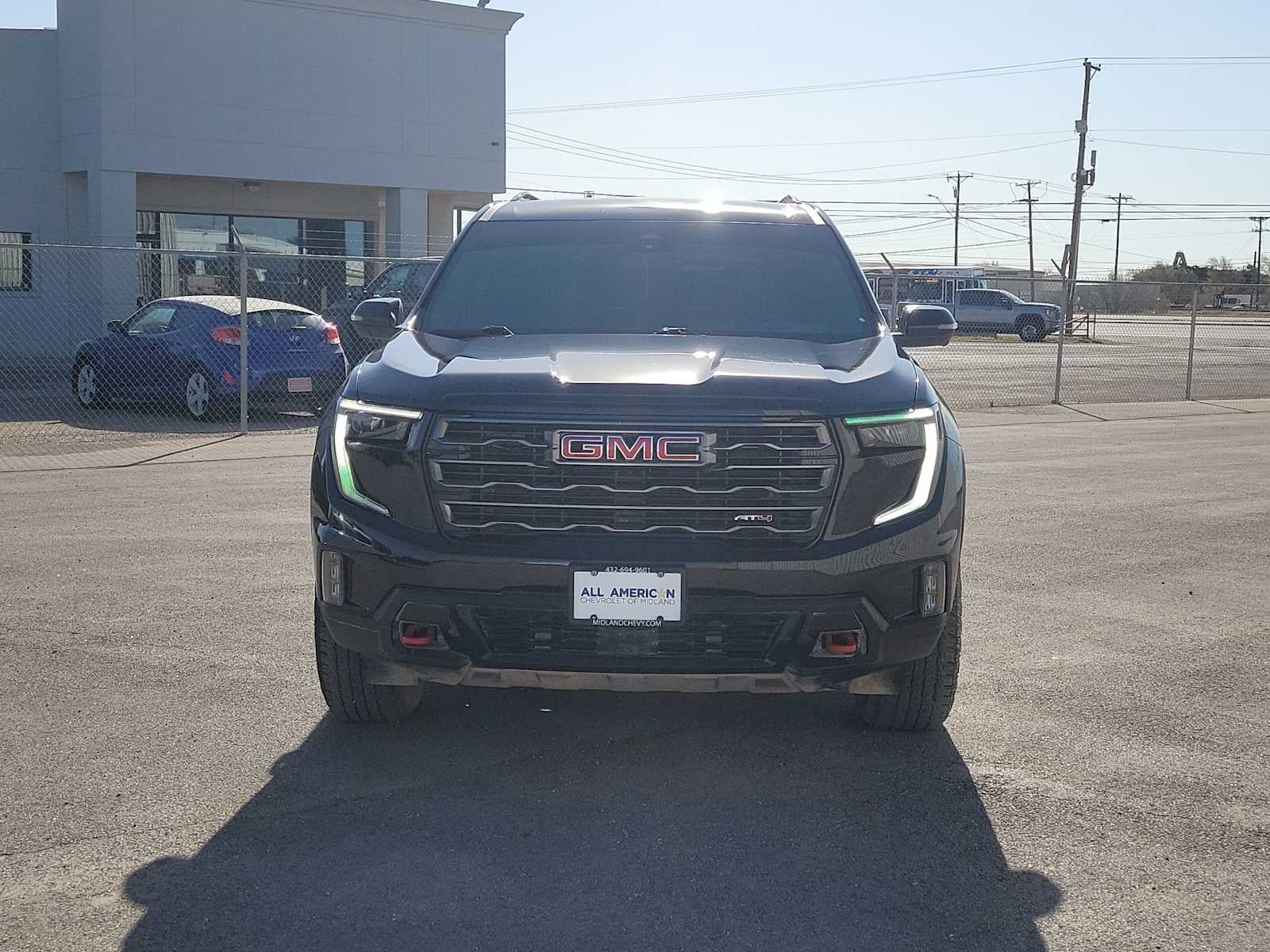 2024 GMC Acadia AT4