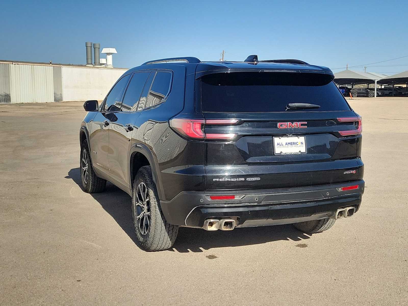 2024 GMC Acadia AT4