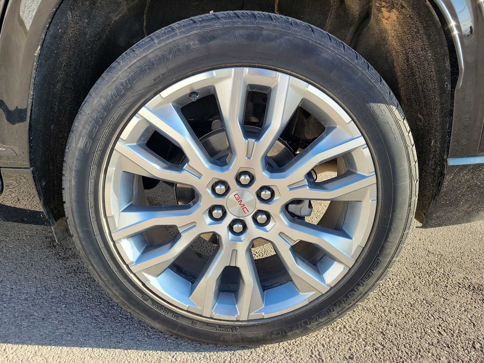 2024 GMC Acadia Denali